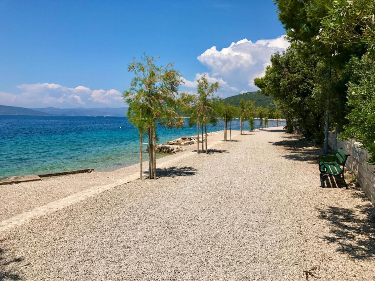 Villa Lemony Maslinica Exteriör bild
